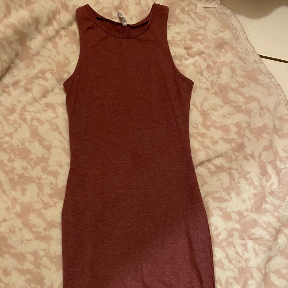 This dress is a long dress, it goes past the knees